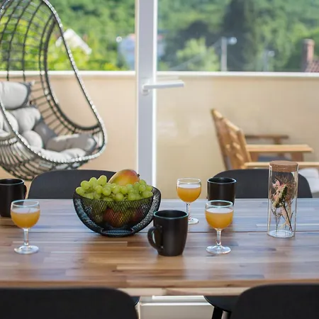 San Salvatore Luxury Penthouse 公寓