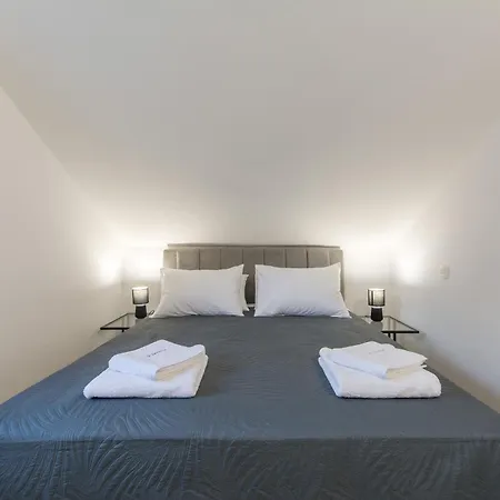 San Salvatore Luxury Penthouse 公寓