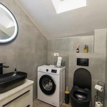 San Salvatore Luxury Penthouse Apartment *
