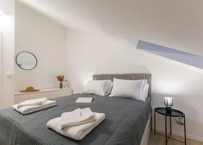 San Salvatore Luxury Penthouse 아파트