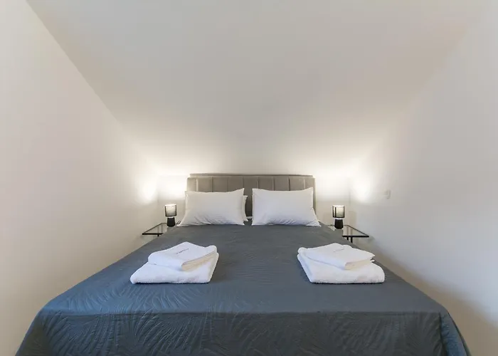 San Salvatore Luxury Penthouse شقة